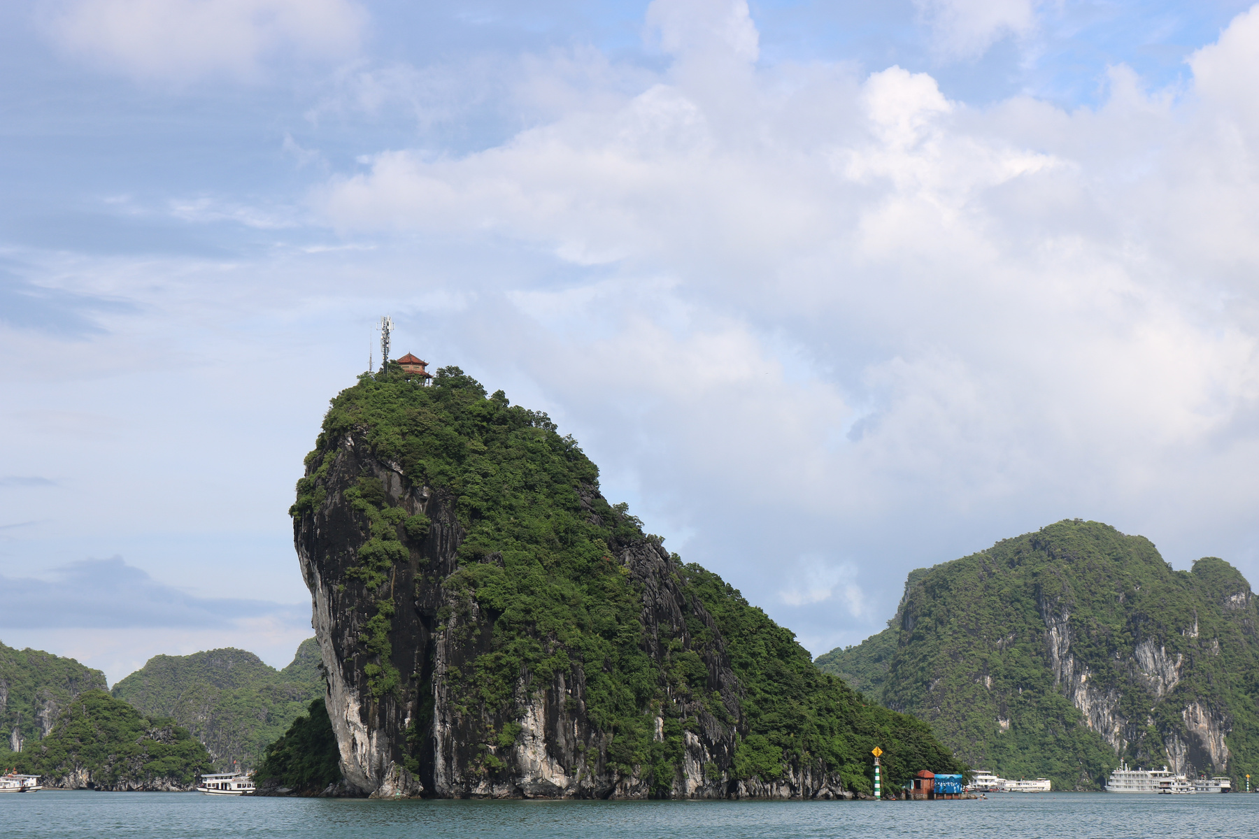 Halong Bay Titop Island